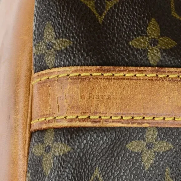 LOUIS VUITTON Petit Noe Drawstring Shoulder Bag Monogram Leather